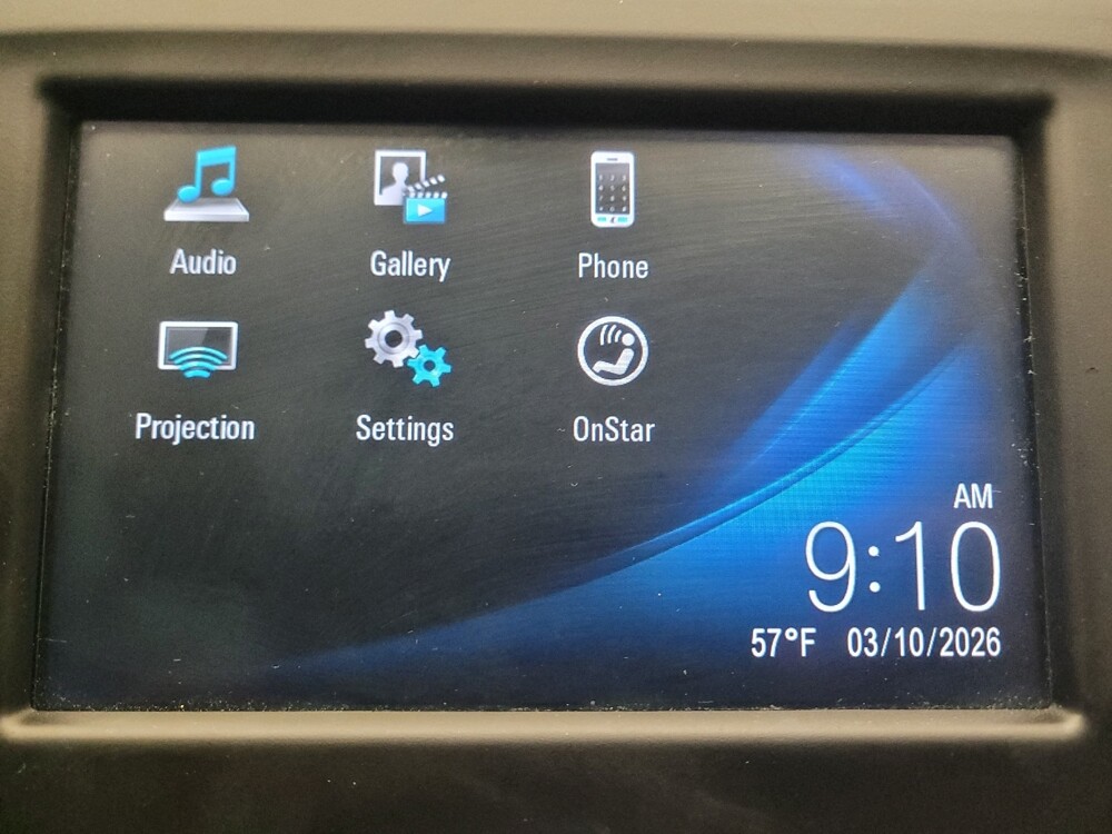 2018 Chevrolet Equinox in Riverside, CA 92504 - 18122679 25