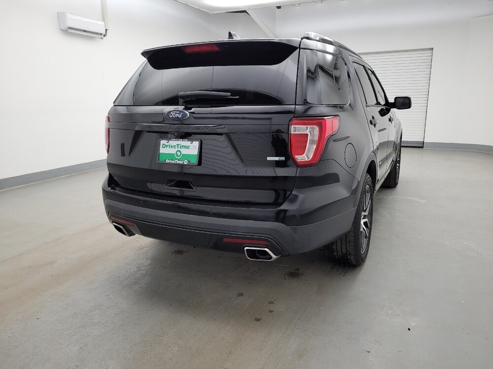 2016 Ford Explorer in Toledo, OH 43617 - 18122681 7
