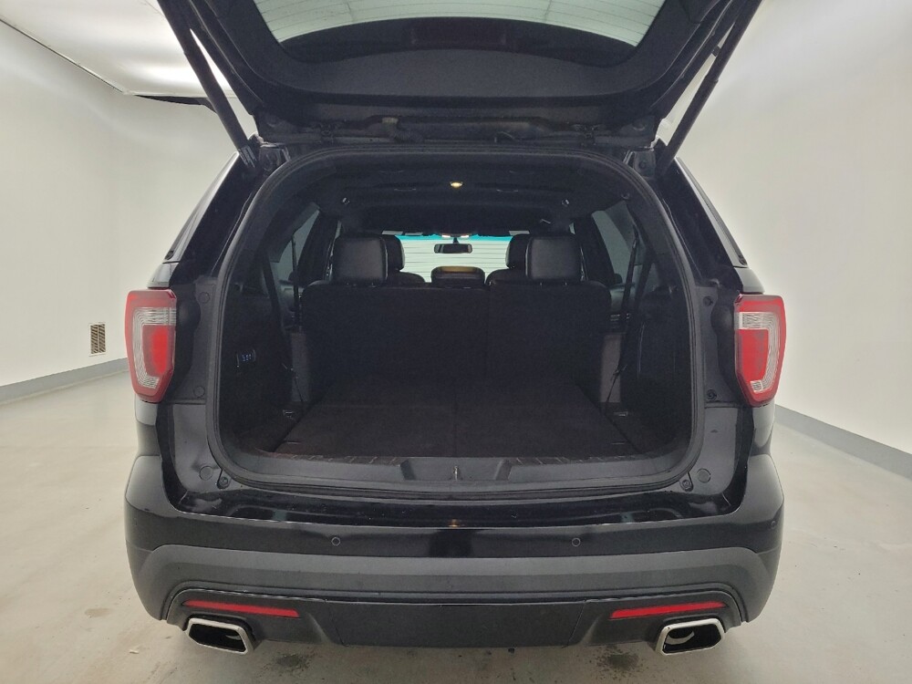 2016 Ford Explorer in Toledo, OH 43617 - 18122681 29