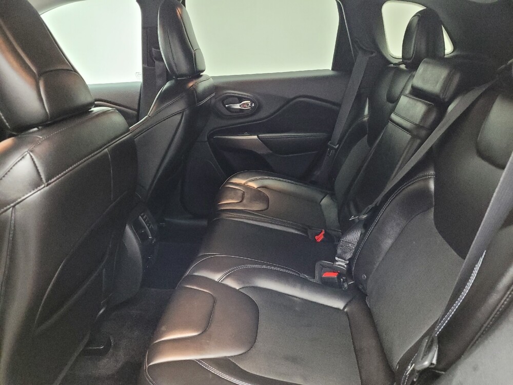 2019 Jeep Cherokee in Grand Rapids, MI 49508 - 18122694 18