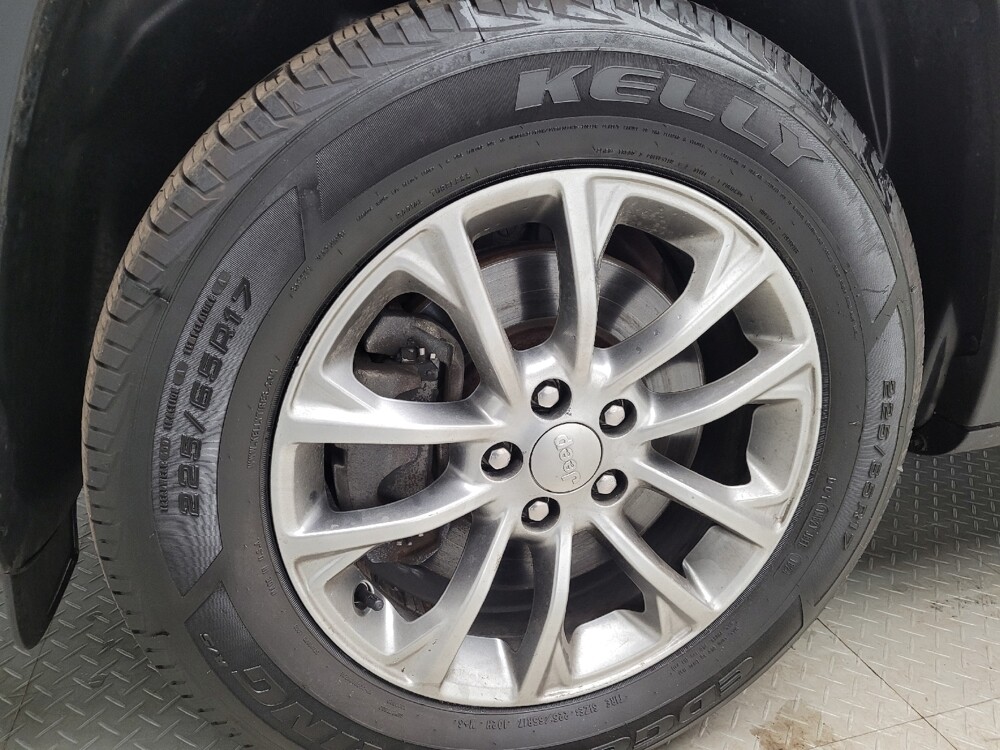 2019 Jeep Cherokee in Grand Rapids, MI 49508 - 18122694 31