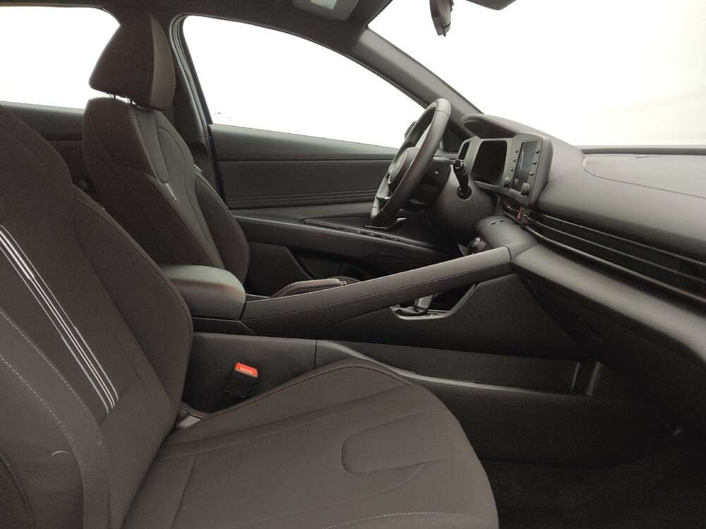 2025 Hyundai Elantra in Colorado Springs, CO 80909 - 18122698 21