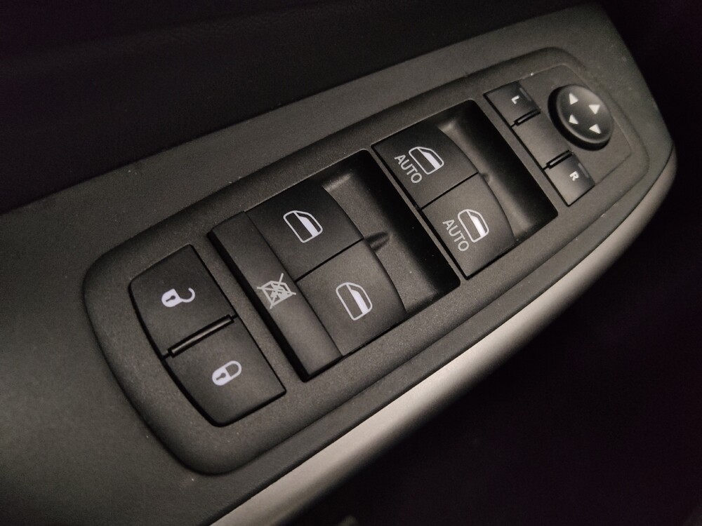 2022 Jeep Cherokee in Albuquerque, NM 87123 - 18122699 27