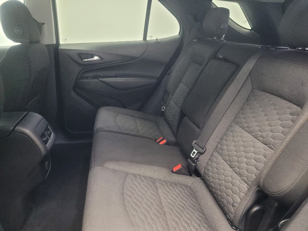 2018 Chevrolet Equinox in Indianapolis, IN 46219 - 18122727 18