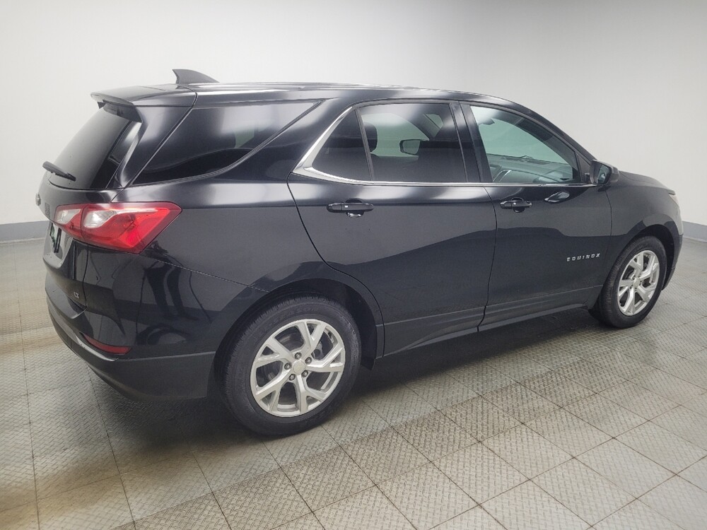 2018 Chevrolet Equinox in Indianapolis, IN 46219 - 18122727 10