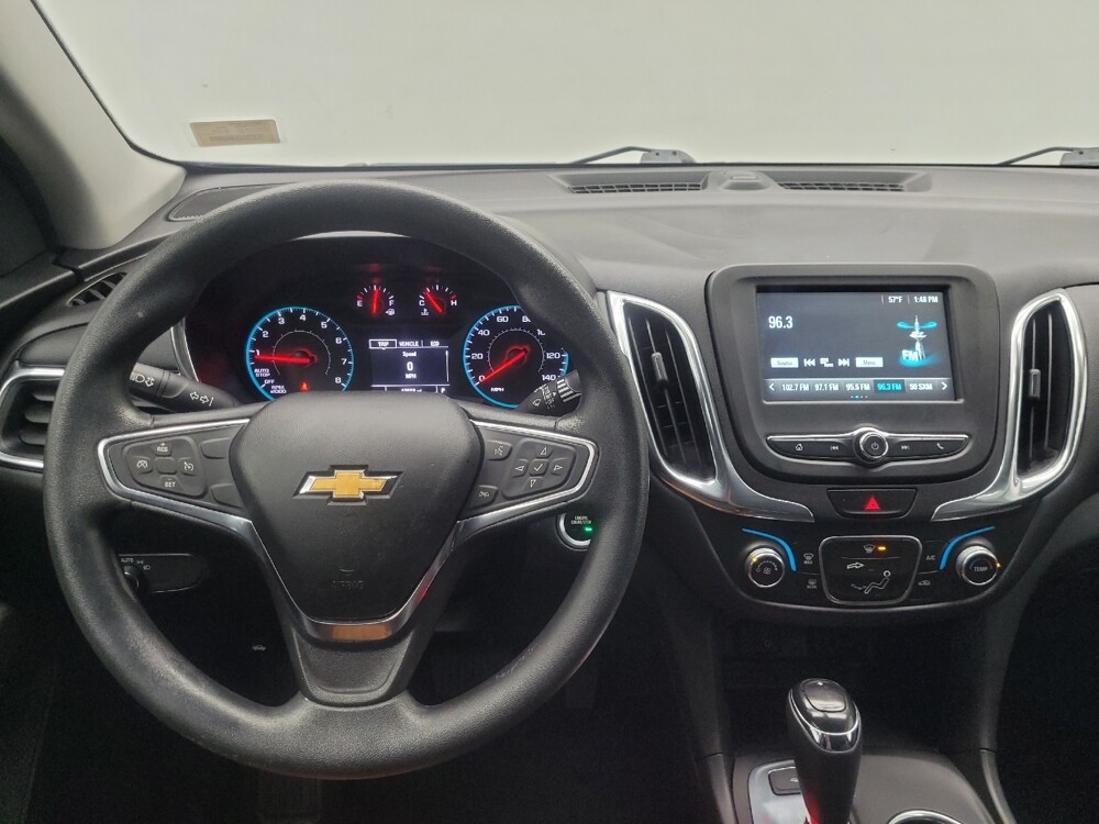 2018 Chevrolet Equinox in Indianapolis, IN 46219 - 18122727 22