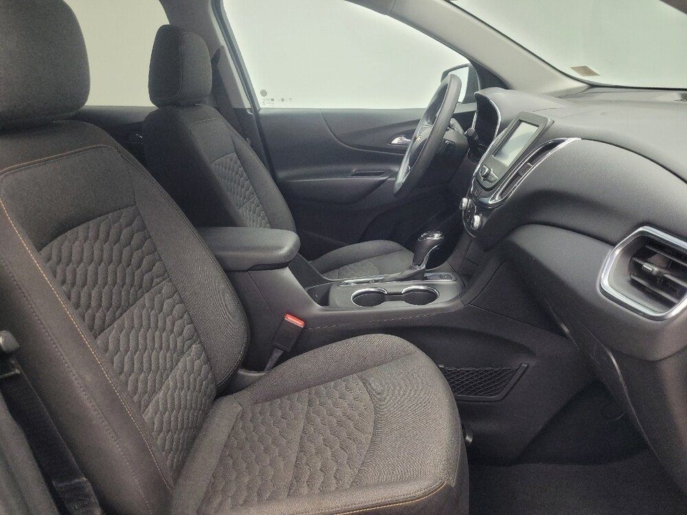 2018 Chevrolet Equinox in Indianapolis, IN 46219 - 18122727 21