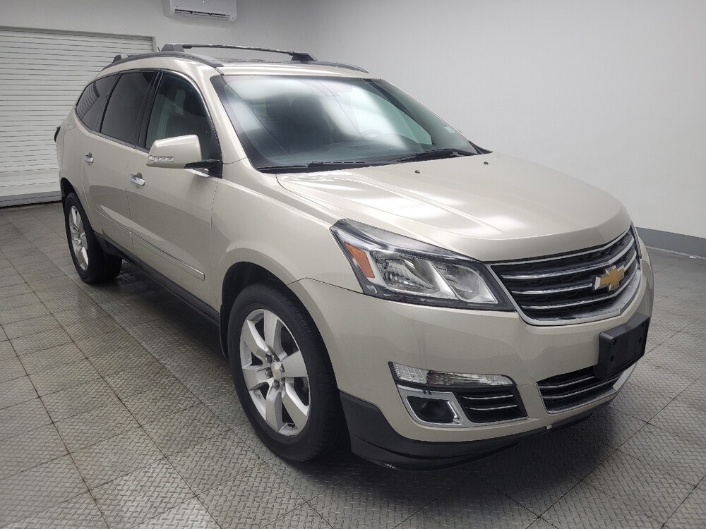 2015 Chevrolet Traverse in Indianapolis, IN 46219 - 18122729 13
