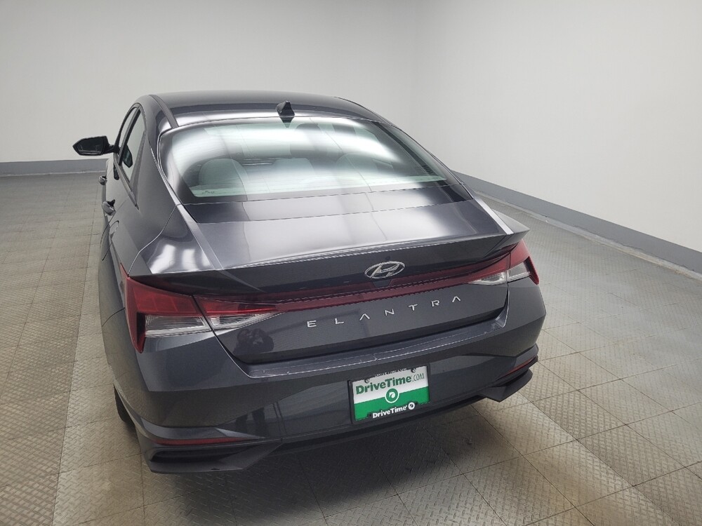 2021 Hyundai Elantra in Indianapolis, IN 46219 - 18122731 6