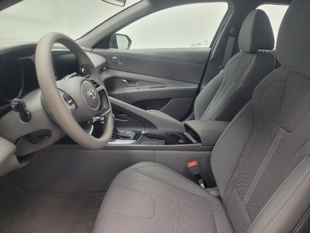 2021 Hyundai Elantra in Indianapolis, IN 46219 - 18122731 17