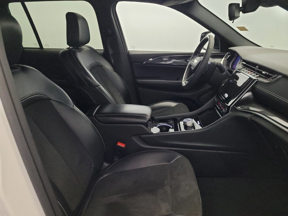 2023 Jeep Grand Cherokee in New Castle, DE 19720 - 18122734 21