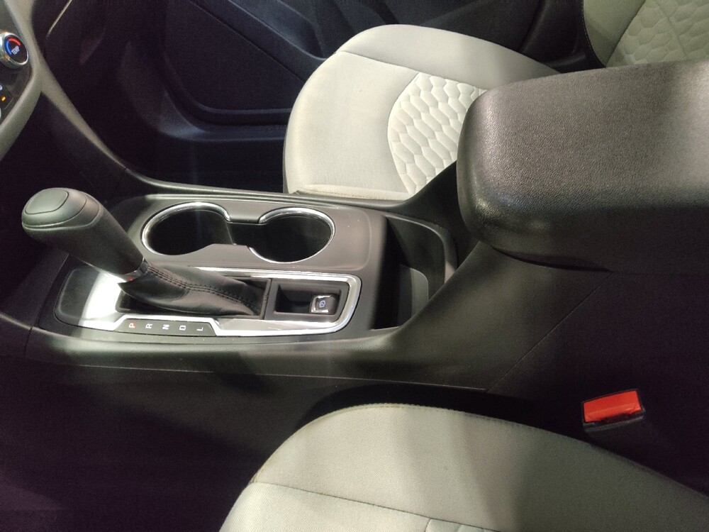 2020 Chevrolet Equinox in Savannah, GA 31419 - 18122735 26