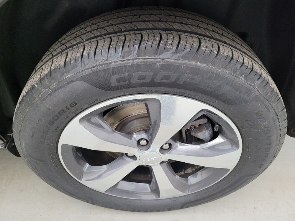 2019 Jeep Cherokee in Toledo, OH 43617 - 18122740 31