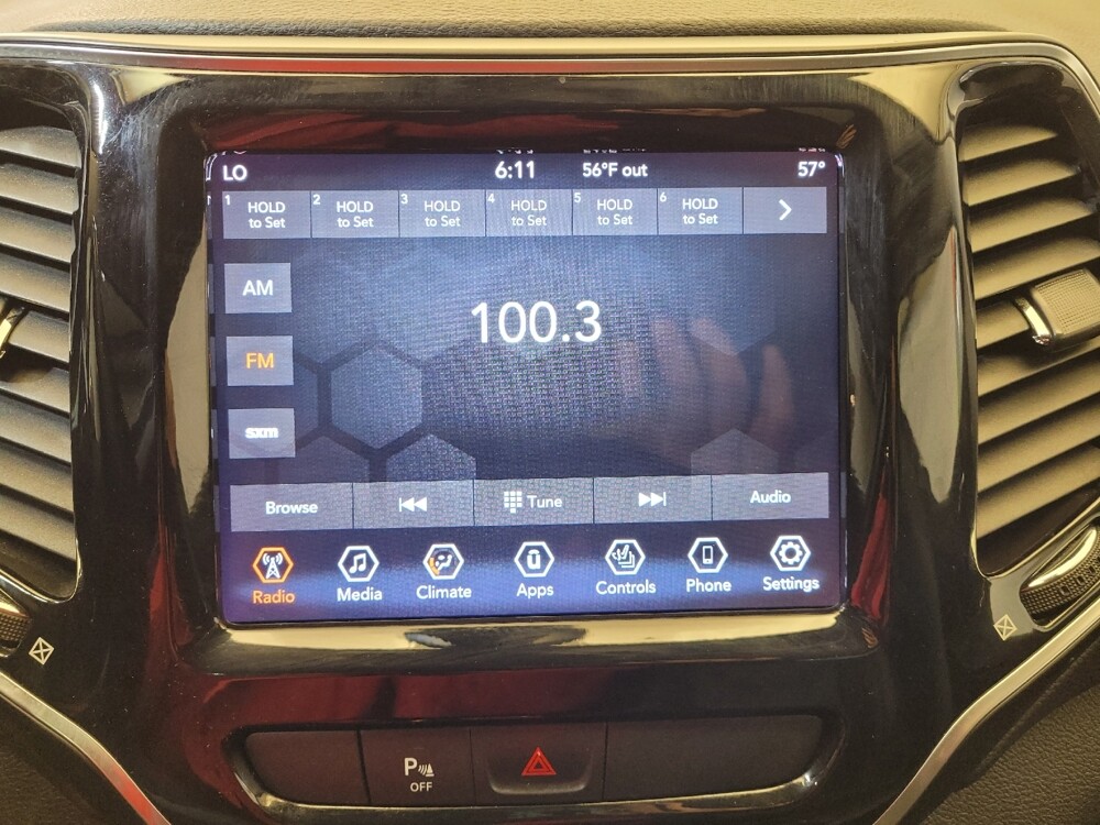 2019 Jeep Cherokee in Toledo, OH 43617 - 18122740 25