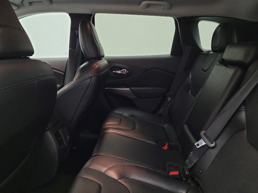 2019 Jeep Cherokee in Toledo, OH 43617 - 18122740 18