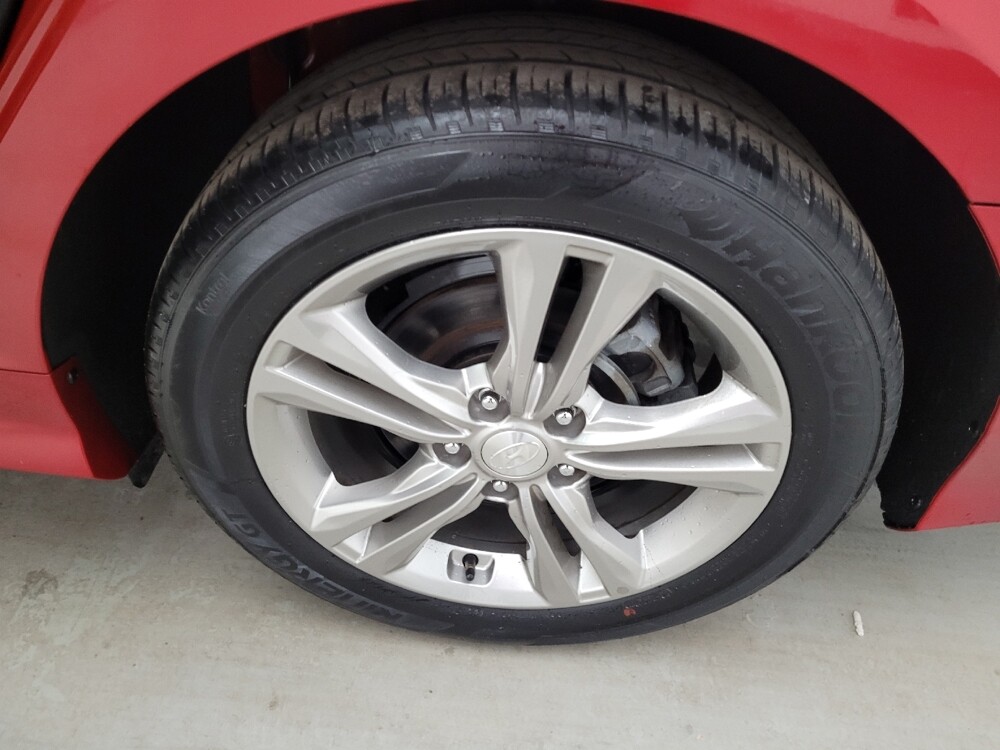 2018 Hyundai Sonata in Toledo, OH 43617 - 18122741 31