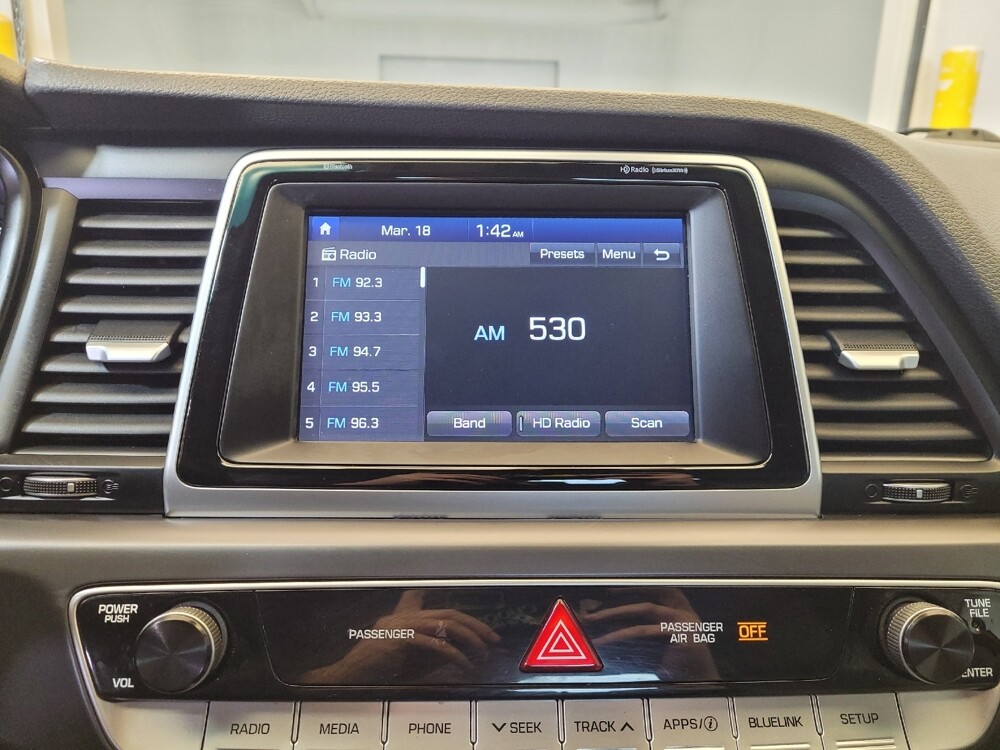 2018 Hyundai Sonata in Toledo, OH 43617 - 18122741 25