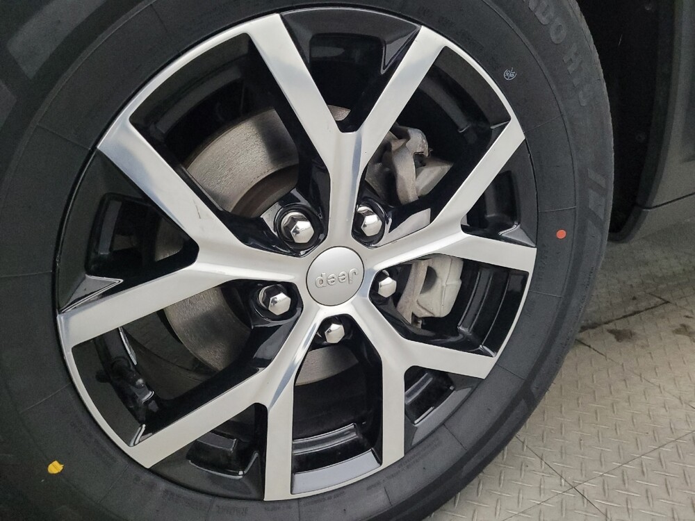 2023 Jeep Grand Cherokee in Allentown, PA 18103 - 18122743 31