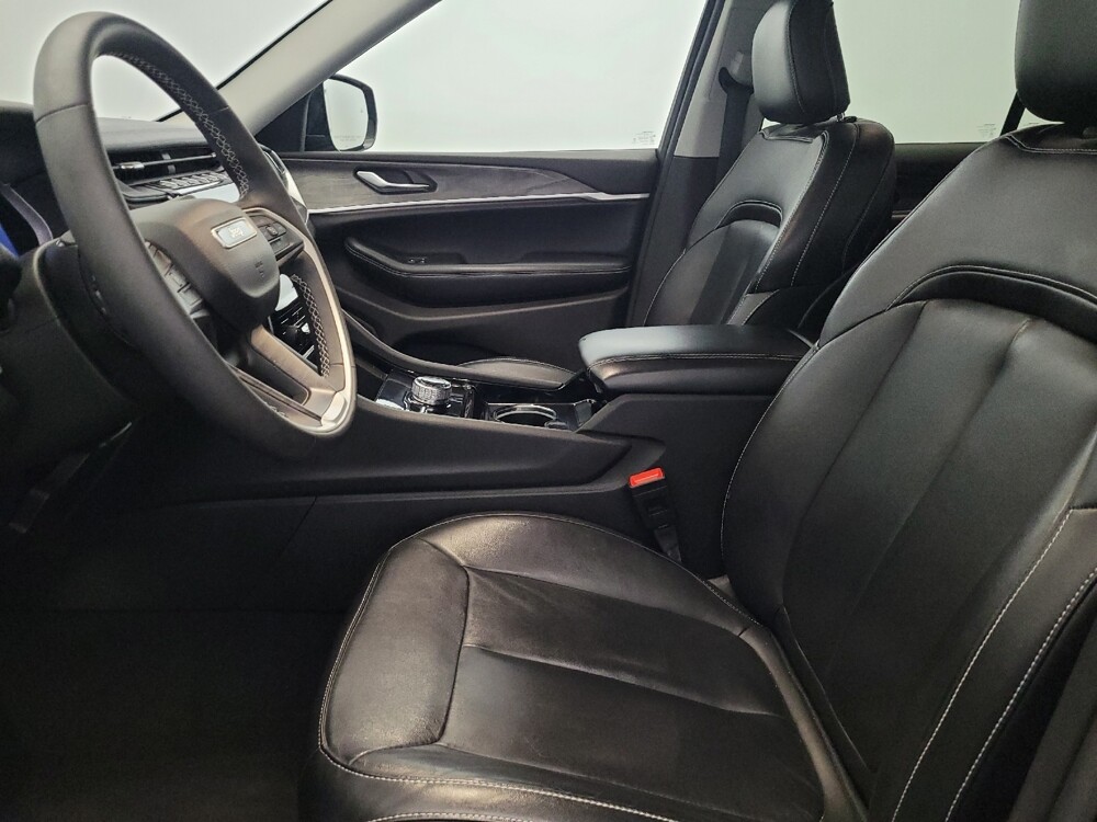 2023 Jeep Grand Cherokee in Allentown, PA 18103 - 18122743 17