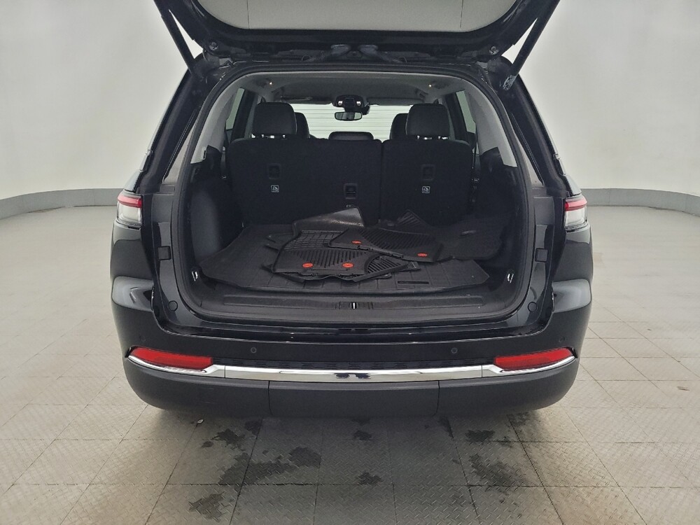 2023 Jeep Grand Cherokee in Allentown, PA 18103 - 18122743 29