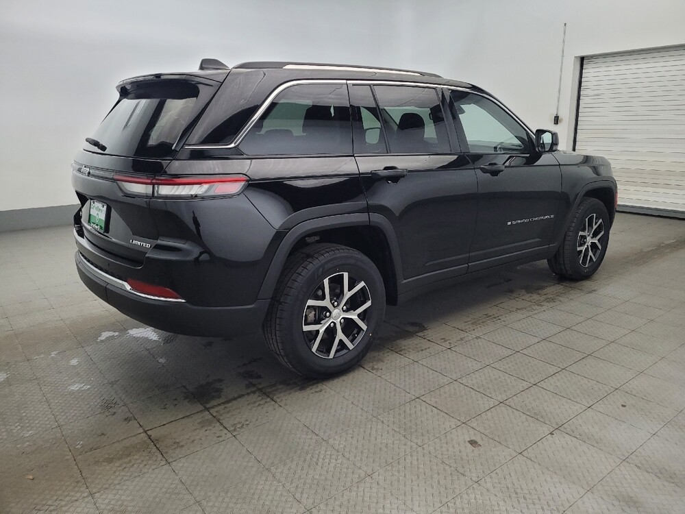 2023 Jeep Grand Cherokee in Allentown, PA 18103 - 18122743 10