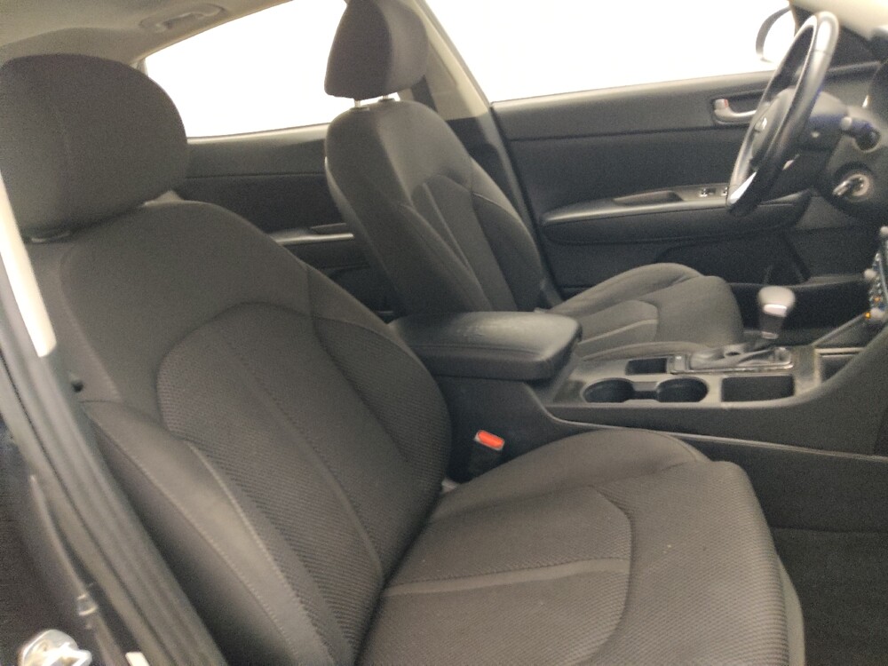 2019 Kia Optima in Knoxville, TN 37923 - 18122751 21