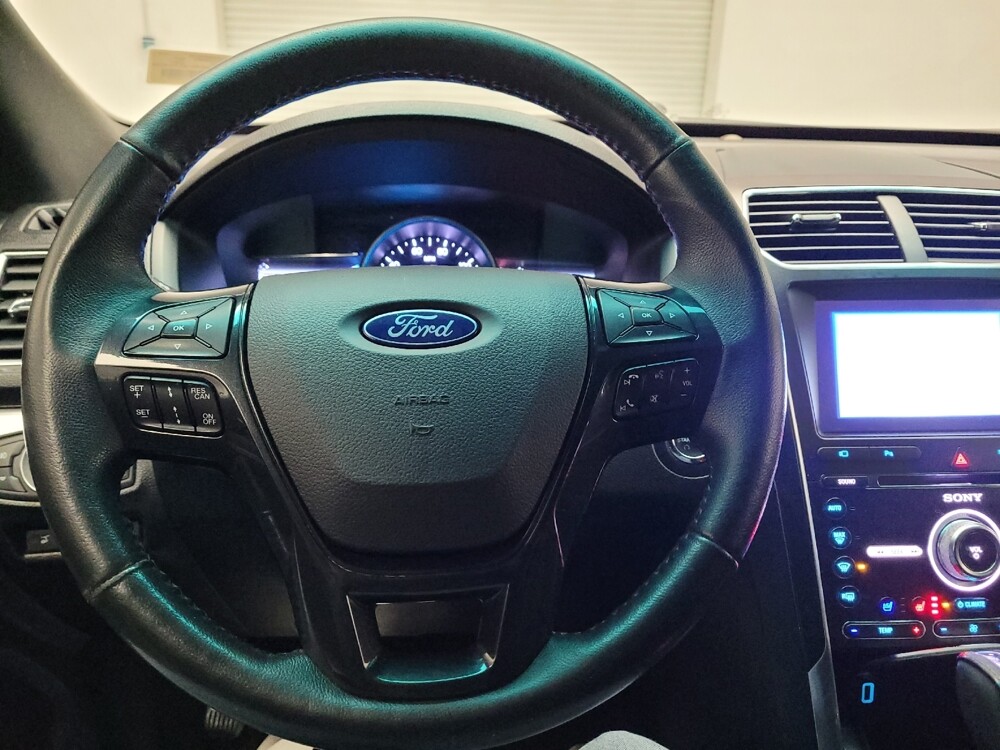 2017 Ford Explorer in Riverside, CA 92504 - 18122763 22