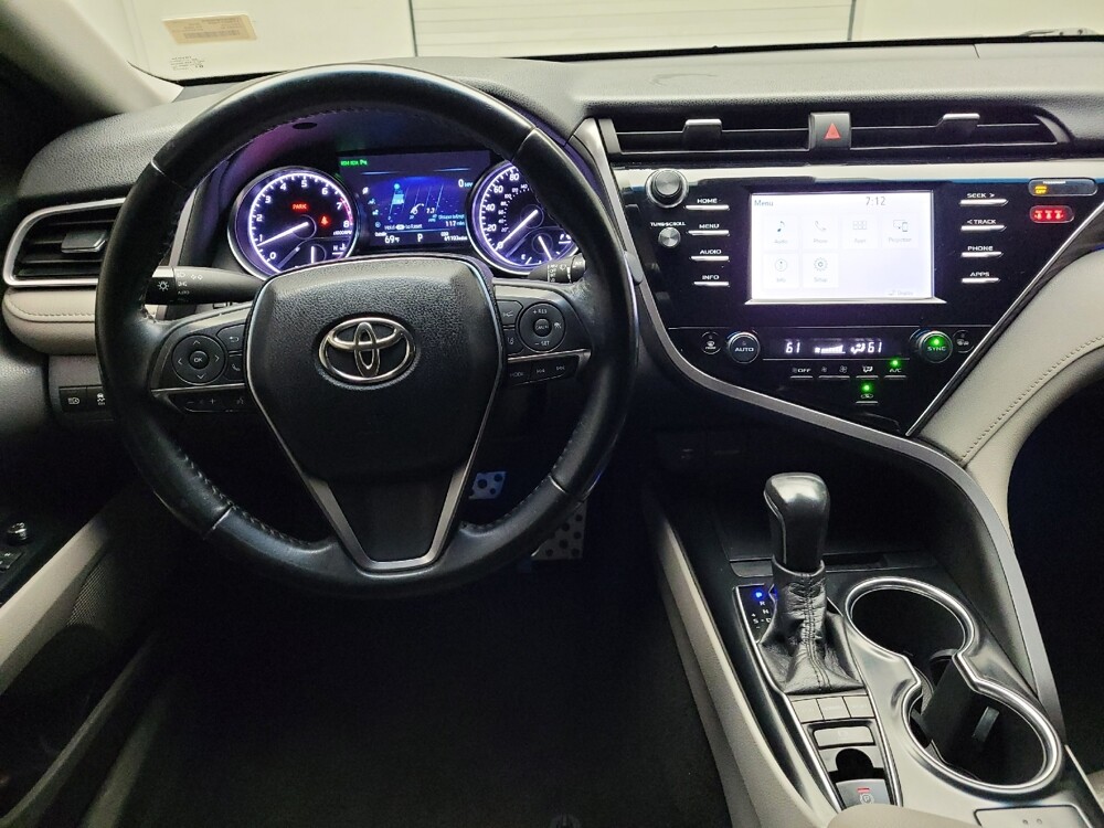 2018 Toyota Camry in Eastpointe, MI 48021 - 18122764 22