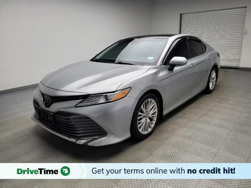 2018 Toyota Camry in Eastpointe, MI 48021 - 18122764