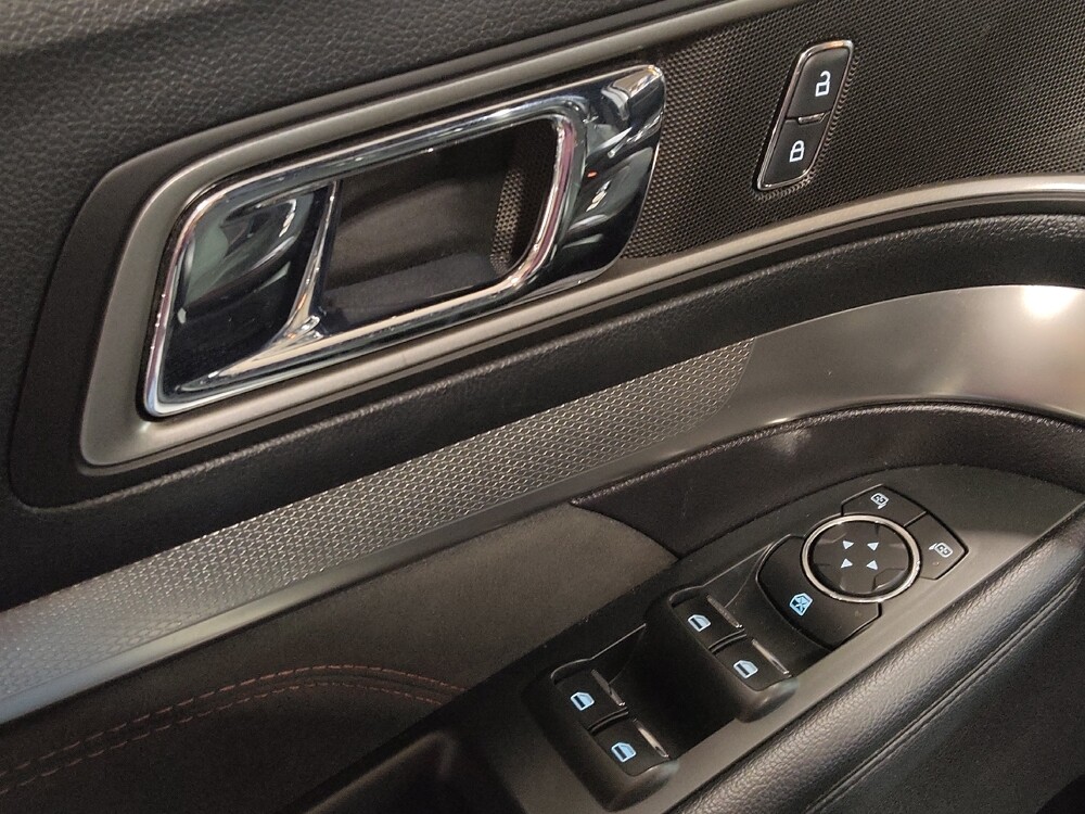 2019 Ford Explorer in Lubbock, TX 79424 - 18122765 27