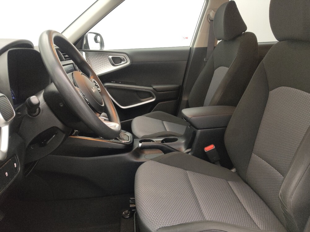 2022 Kia Soul in Jacksonville, FL 32210 - 18122772 17