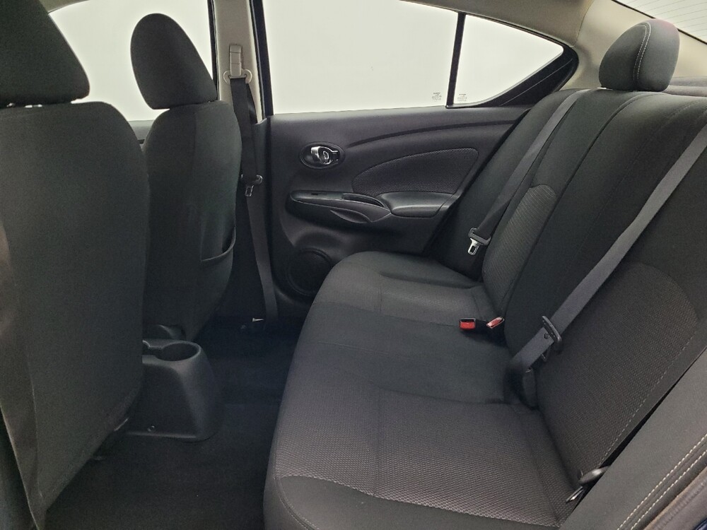 2018 Nissan Versa in Orlando, FL 32808 - 18122790 18