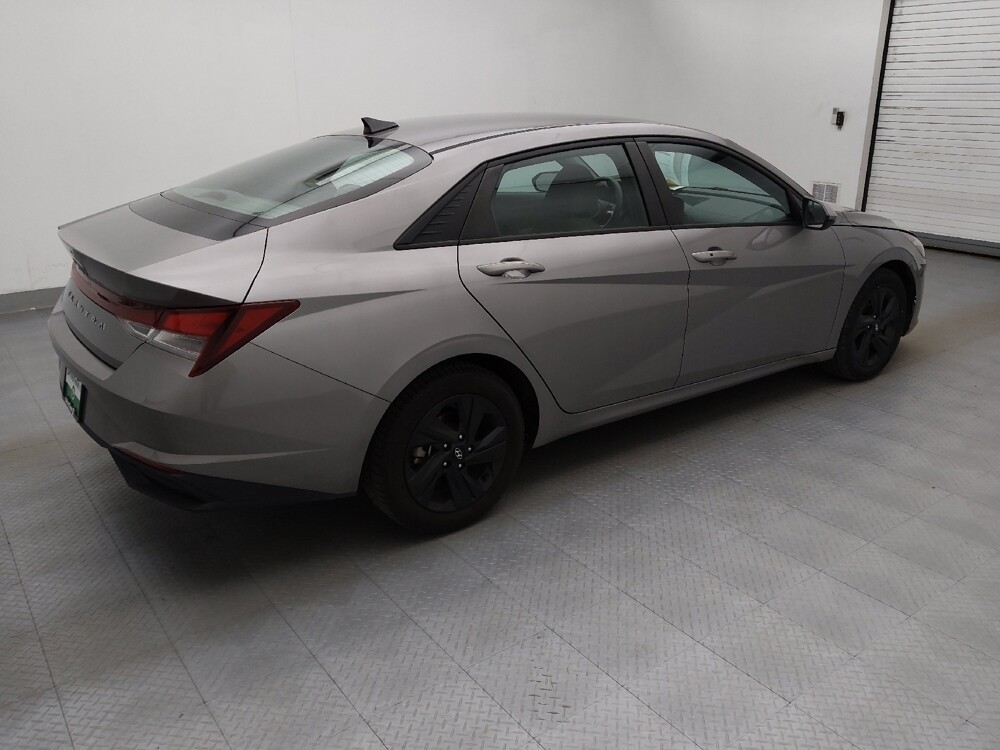 2023 Hyundai Elantra in Raleigh, NC 27604 - 18122796 10