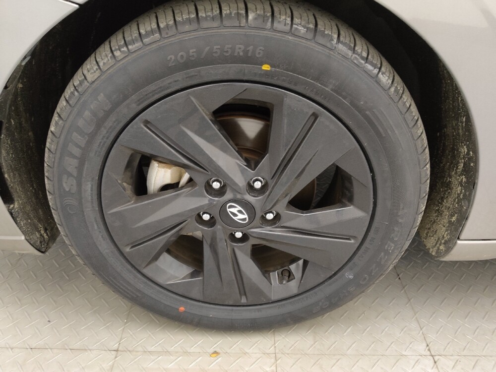 2023 Hyundai Elantra in Raleigh, NC 27604 - 18122796 31