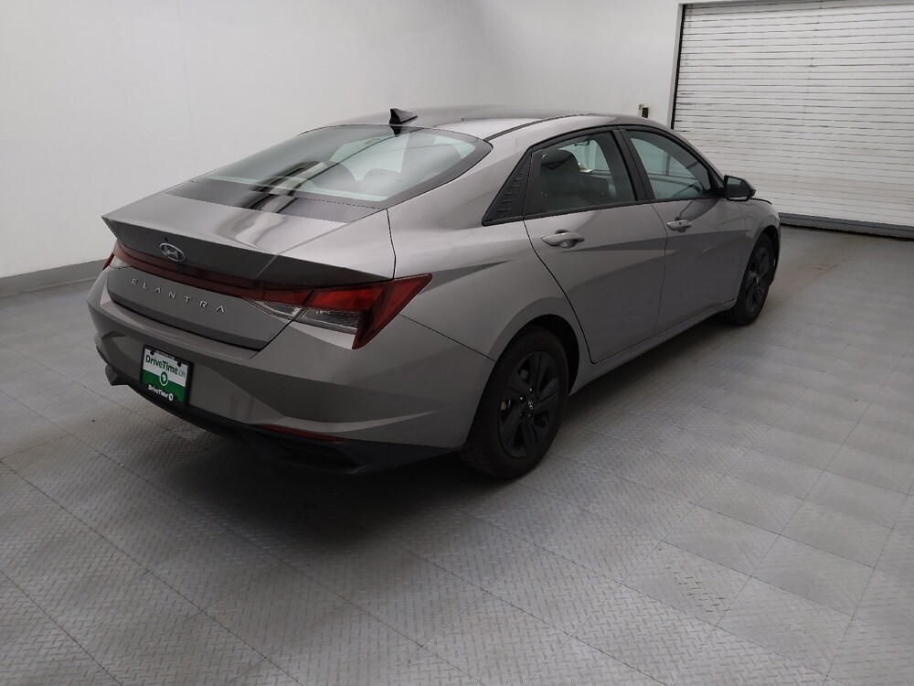 2023 Hyundai Elantra in Raleigh, NC 27604 - 18122796 9