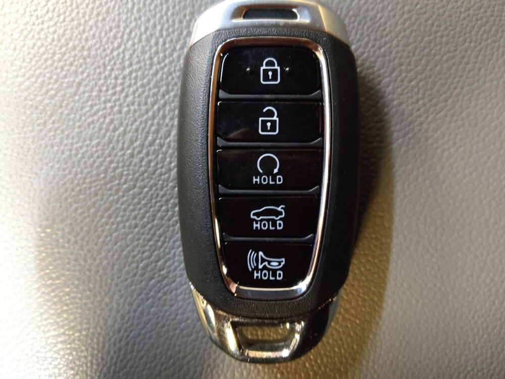 2023 Hyundai Elantra in Raleigh, NC 27604 - 18122796 32