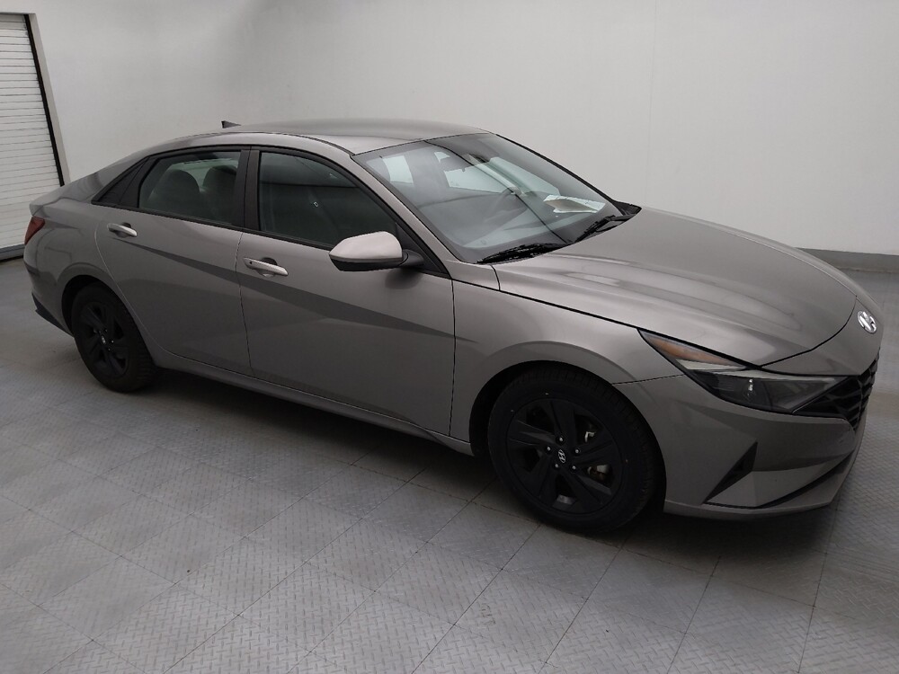 2023 Hyundai Elantra in Raleigh, NC 27604 - 18122796 11