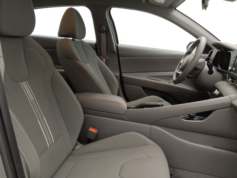 2023 Hyundai Elantra in Raleigh, NC 27604 - 18122796 21