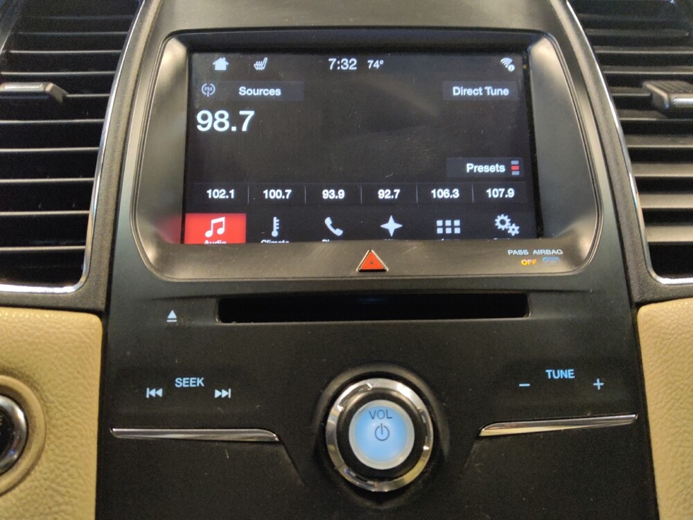 2016 Ford Taurus in Phoenix, AZ 85022 - 18122801 25