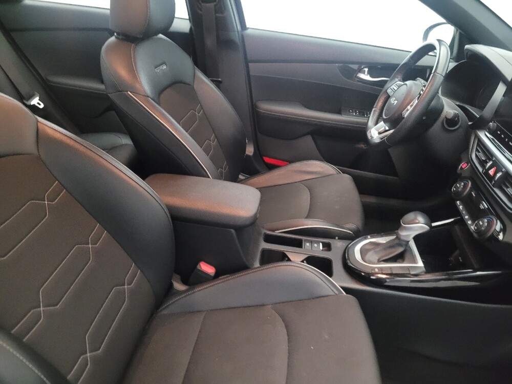 2023 Kia Forte in Williamstown, NJ 8094 - 18122807 21