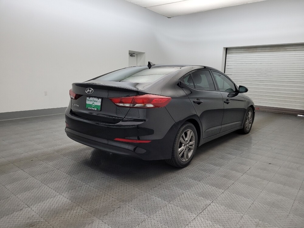 2017 Hyundai Elantra in Glendale, AZ 85301 - 18122808 9