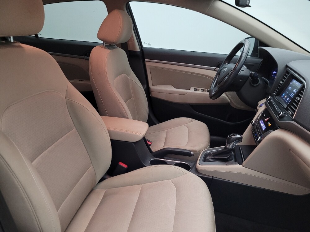 2017 Hyundai Elantra in Glendale, AZ 85301 - 18122808 21