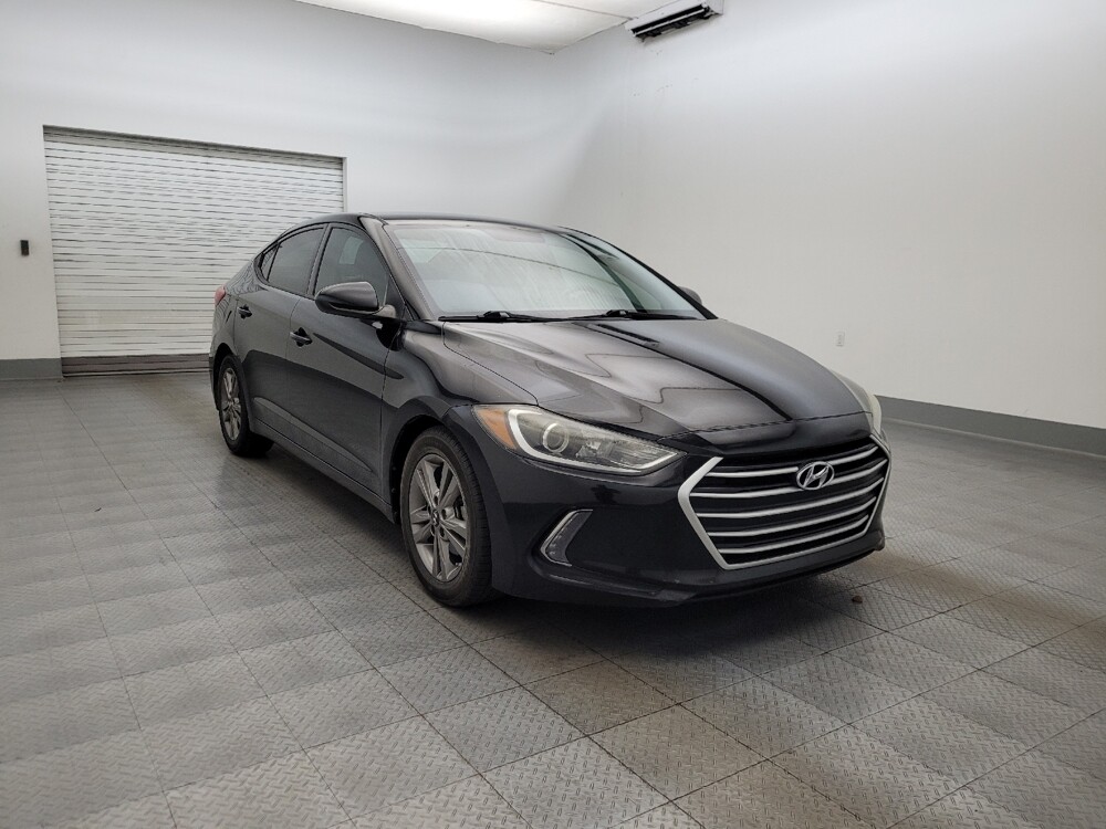 2017 Hyundai Elantra in Glendale, AZ 85301 - 18122808 13