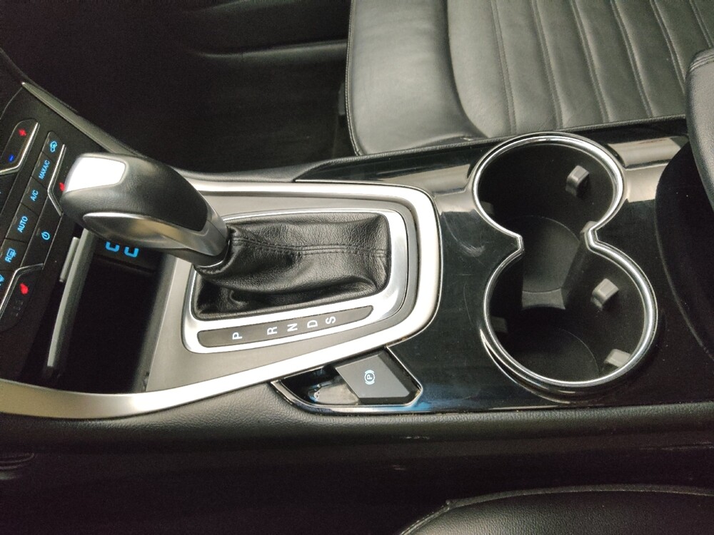 2018 Ford Edge in Lombard, IL 60148 - 18122823 26