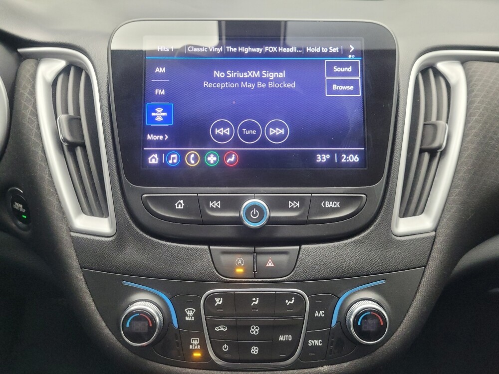 2022 Chevrolet Malibu in Indianapolis, IN 46219 - 18122826 25