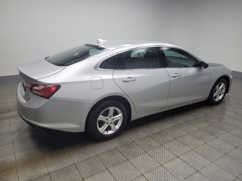 2022 Chevrolet Malibu in Indianapolis, IN 46219 - 18122826 10