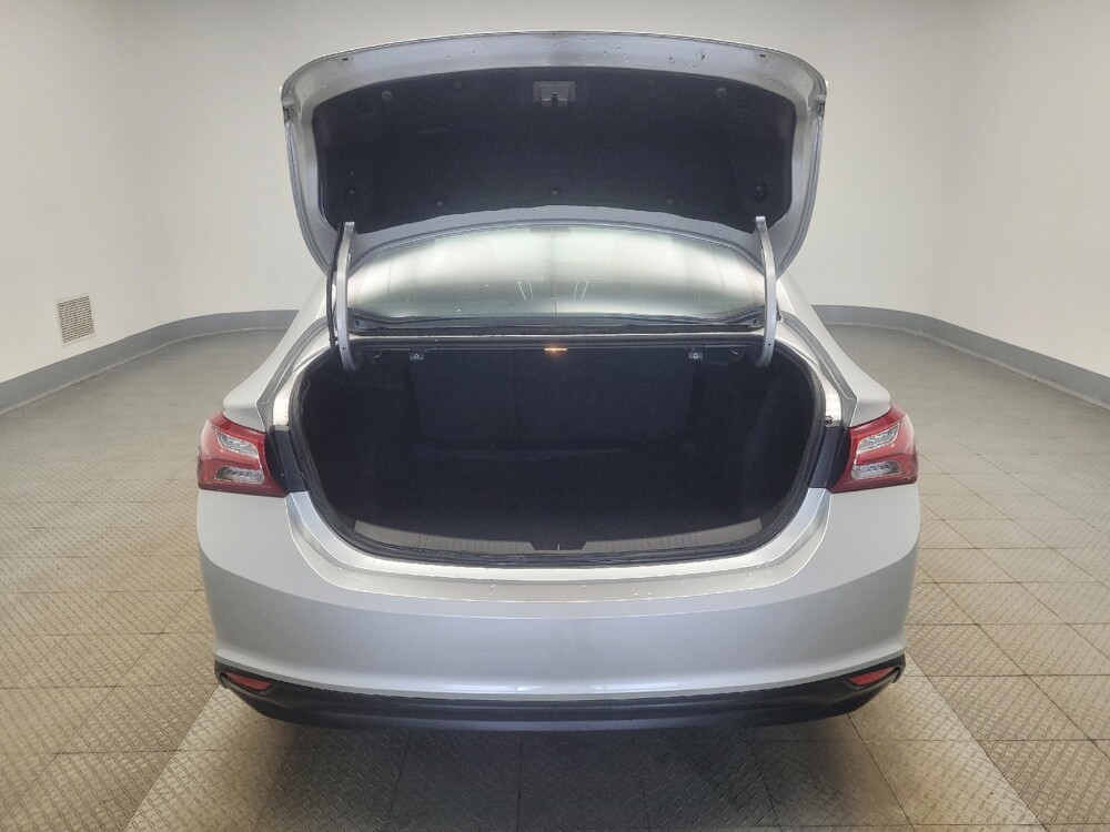 2022 Chevrolet Malibu in Indianapolis, IN 46219 - 18122826 29