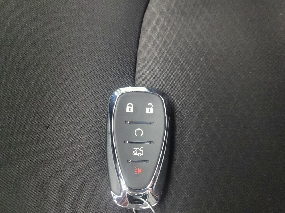 2022 Chevrolet Malibu in Indianapolis, IN 46219 - 18122826 32