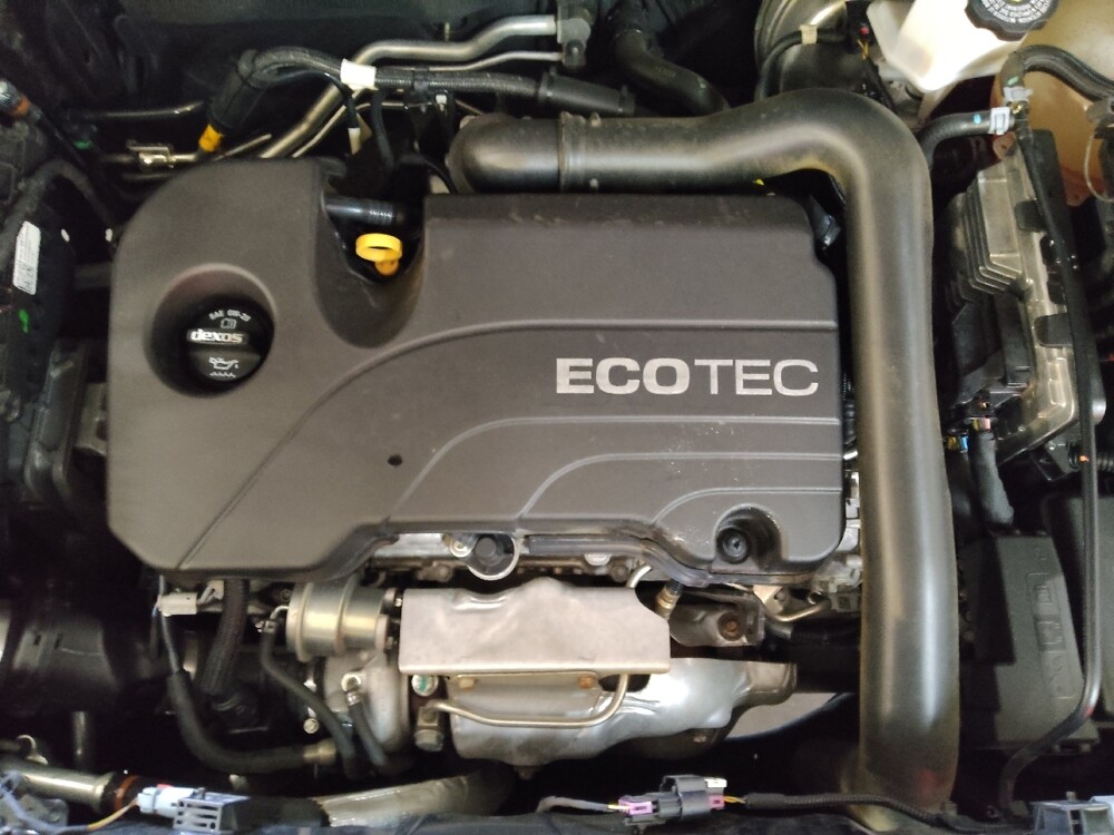 2018 Chevrolet Equinox in Columbia, SC 29210 - 18122836 30