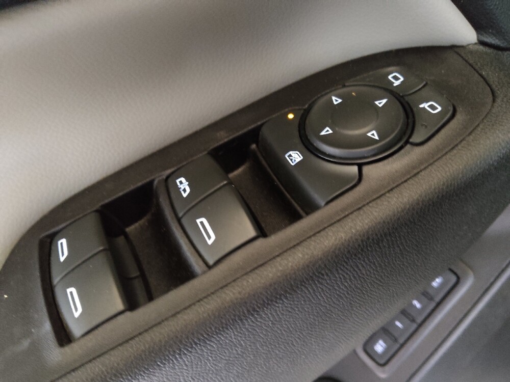 2018 Chevrolet Equinox in Columbia, SC 29210 - 18122836 27